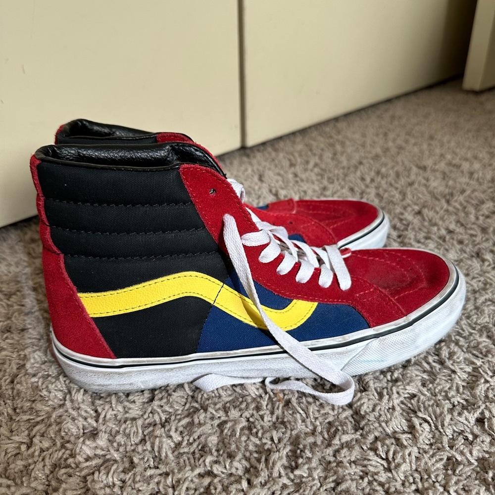 Vans - Picture 3 of 5